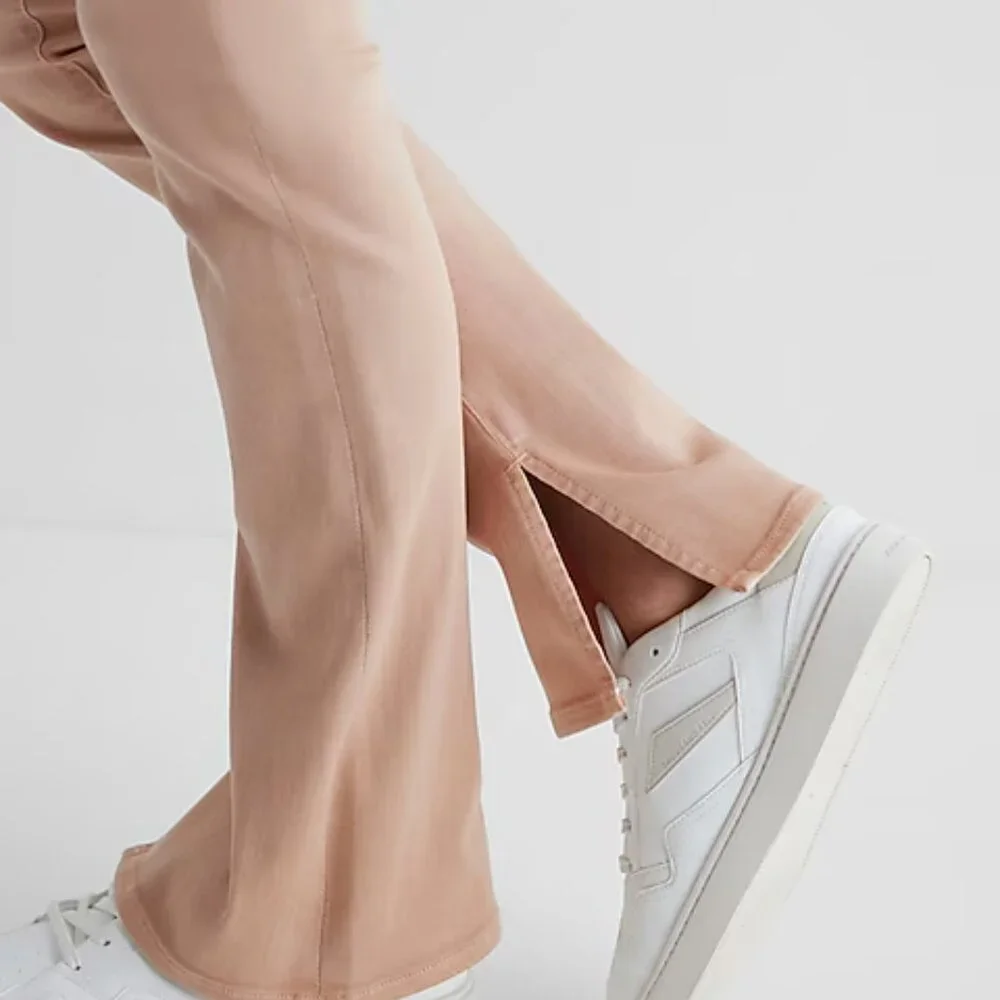 NWT EXPRESS WOMEN'S MID RISE PINK SKYSCRAPER HYPER STRETCH JEANS NUDE PINK 0 S